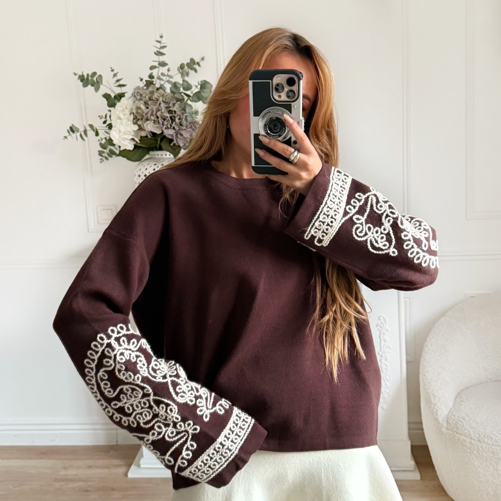 PULL MANCHES BRODÉES