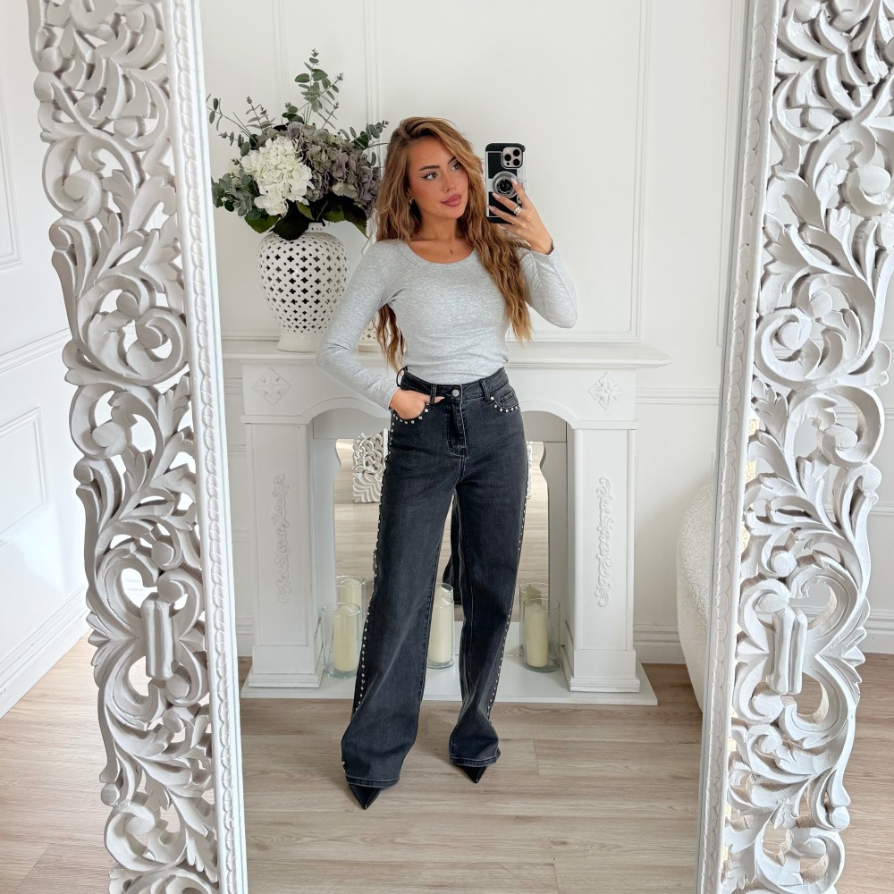 JEAN COUPE DROITE CLOUTÉ ZELIE